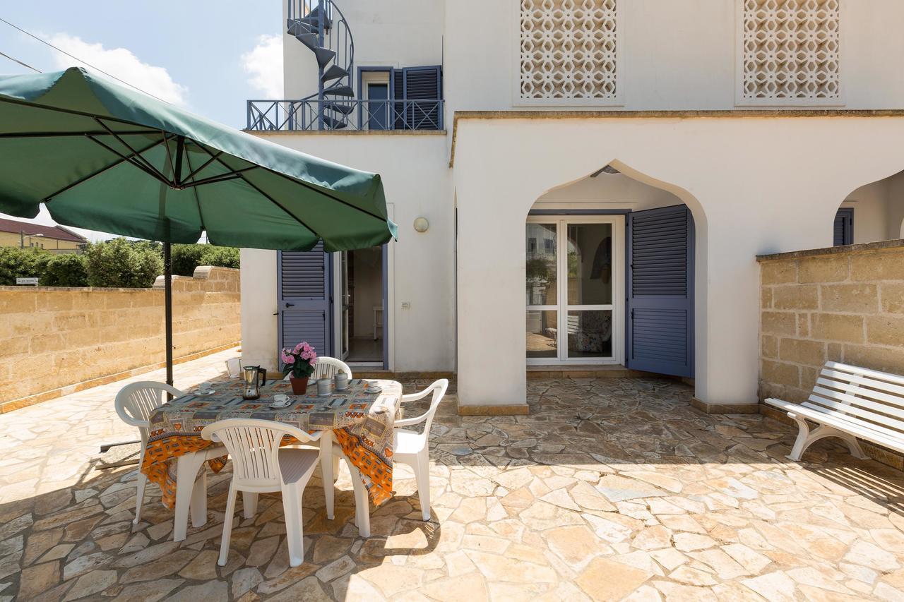 Villino Gemma Celeste By Barbarhouse Torre Lapillo Exterior foto