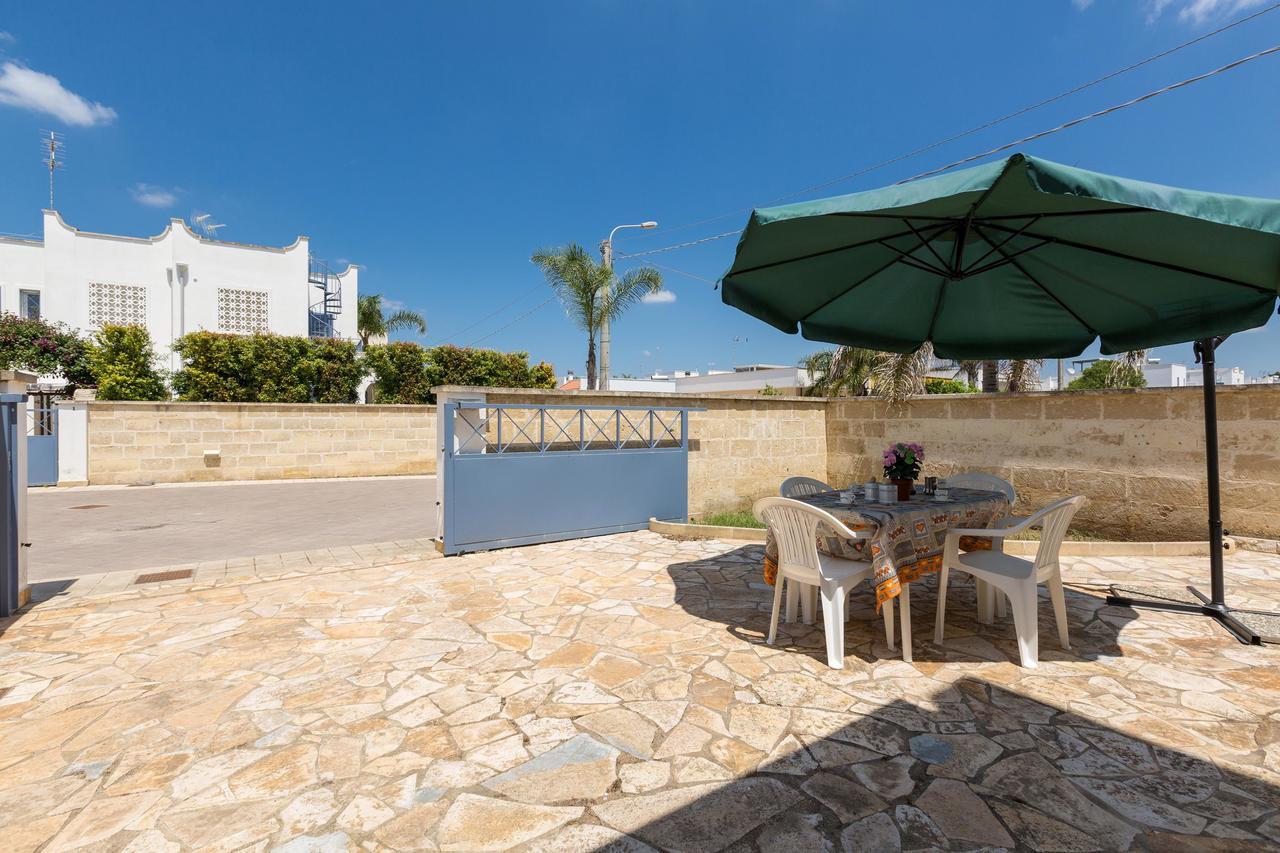 Villino Gemma Celeste By Barbarhouse Torre Lapillo Exterior foto
