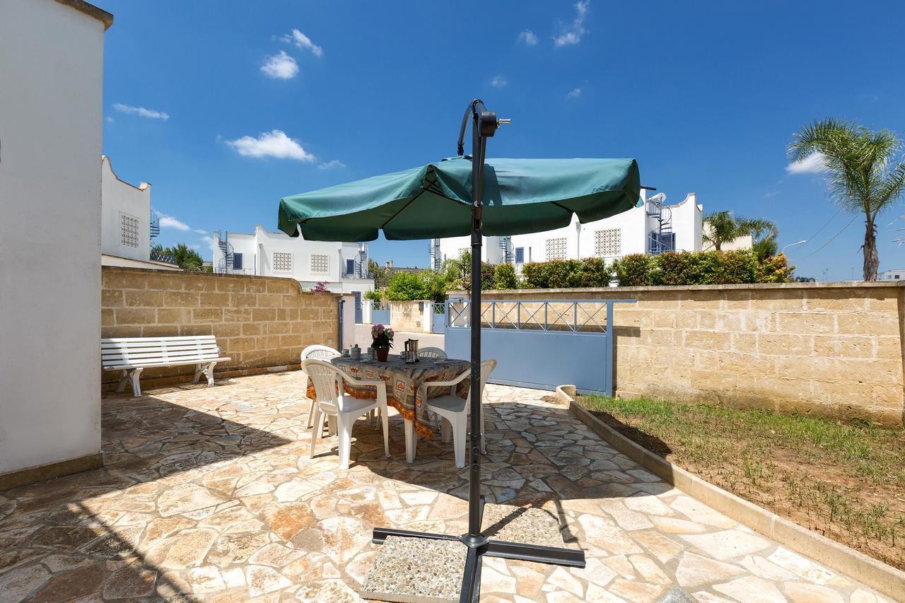 Villino Gemma Celeste By Barbarhouse Torre Lapillo Exterior foto